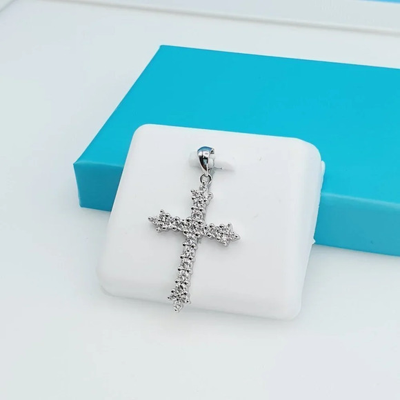 "925 Sterling Silver CZ Beautiful Pendant for Women, 1USPAR4063 - Picture 7 of 11